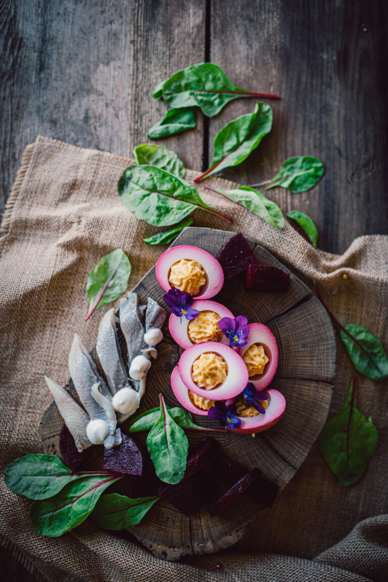 Eggs pickled with beetroot and Wösel Apple Cider Vinegar